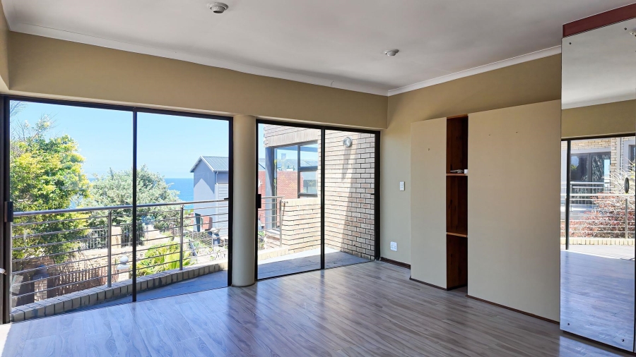 5 Bedroom Property for Sale in Hersham Western Cape